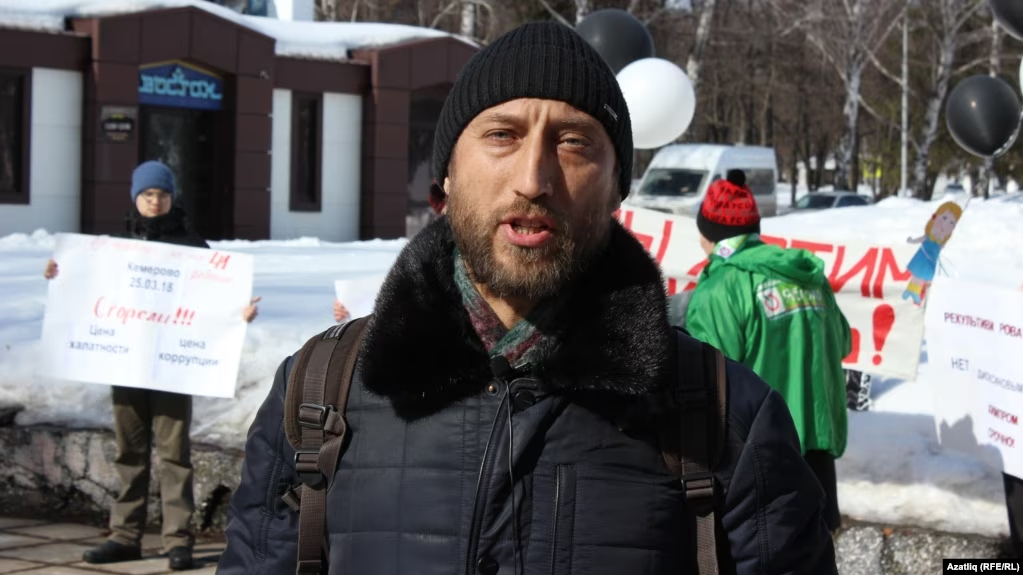 Das Gericht von Ufa hat es abgelehnt, den behinderten Aktivisten Rustem Mulyukov, der sich ständig einer Hämodialysebehandlung unterziehen muss, von der Verbüßung seiner Haftstrafe in einer Strafkolonie zu befreien